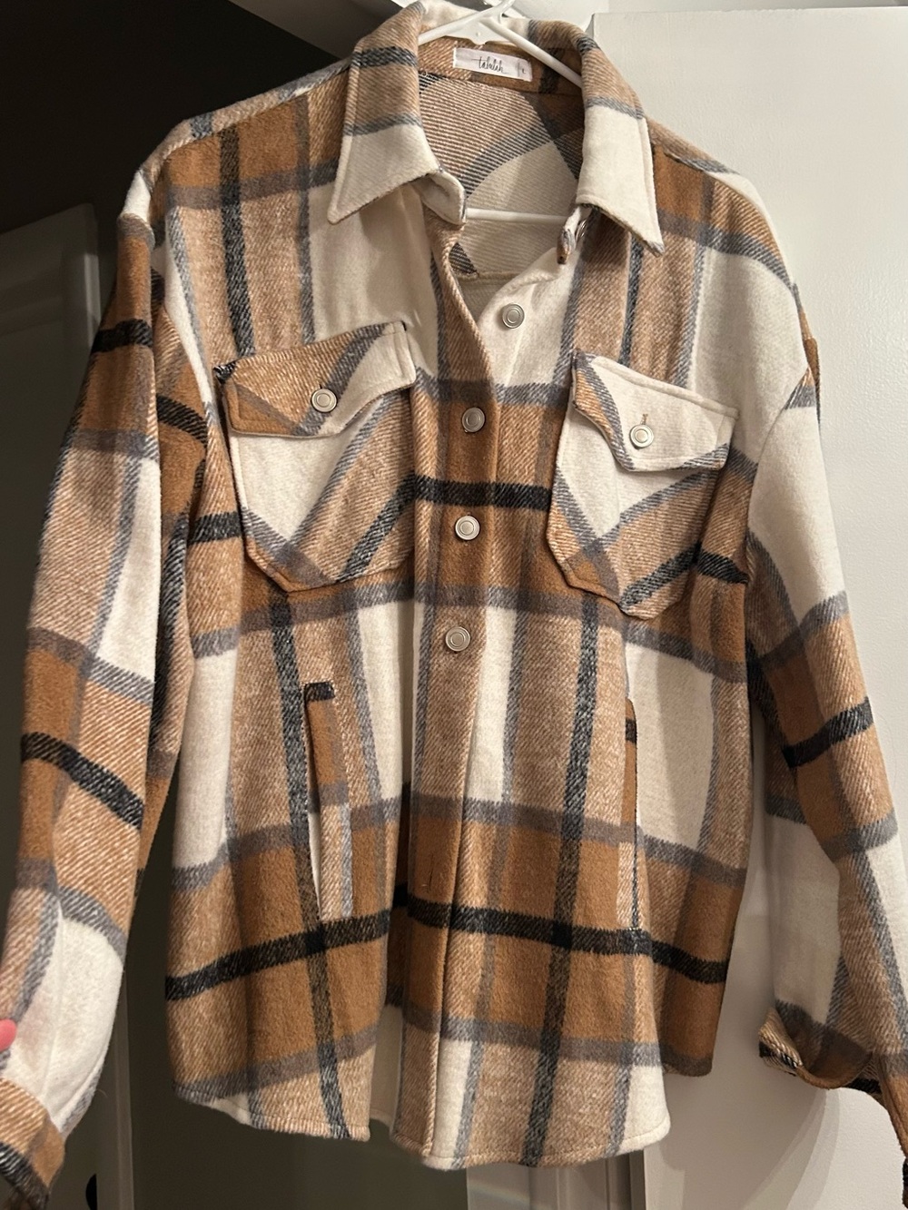 TALULAH Plaid Shirt Jacket in Cream & Tan